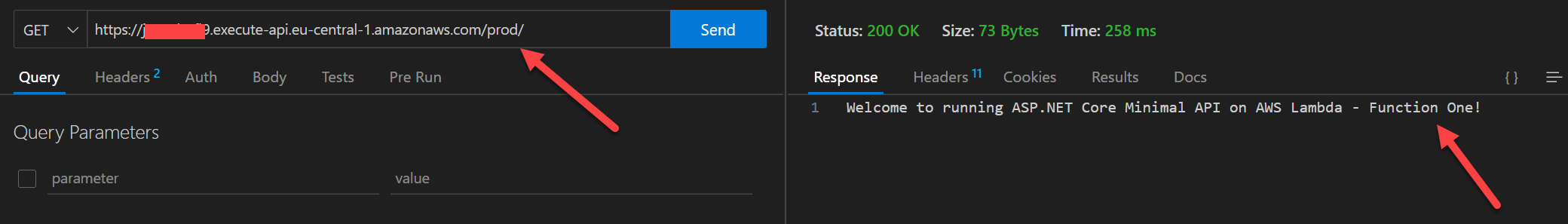 Ein Ausschnitt des Programms ThunderClient. Es zeigt auf der linken Seite den abgesetzen GET Request der auf die URL mit dem Pfad / geht. Auf der rechten Seite sieht man die Antwort der AWS Lambda Funktion mit dem Text "Welcome to running ASP.NET Core Minimal API on AWS Lambda - Function One!"