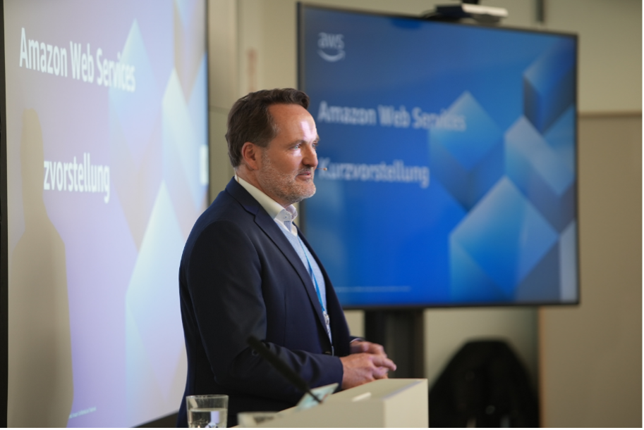 Keynote von Philip von Haehling, Head of AWS Public Sector Deutschland