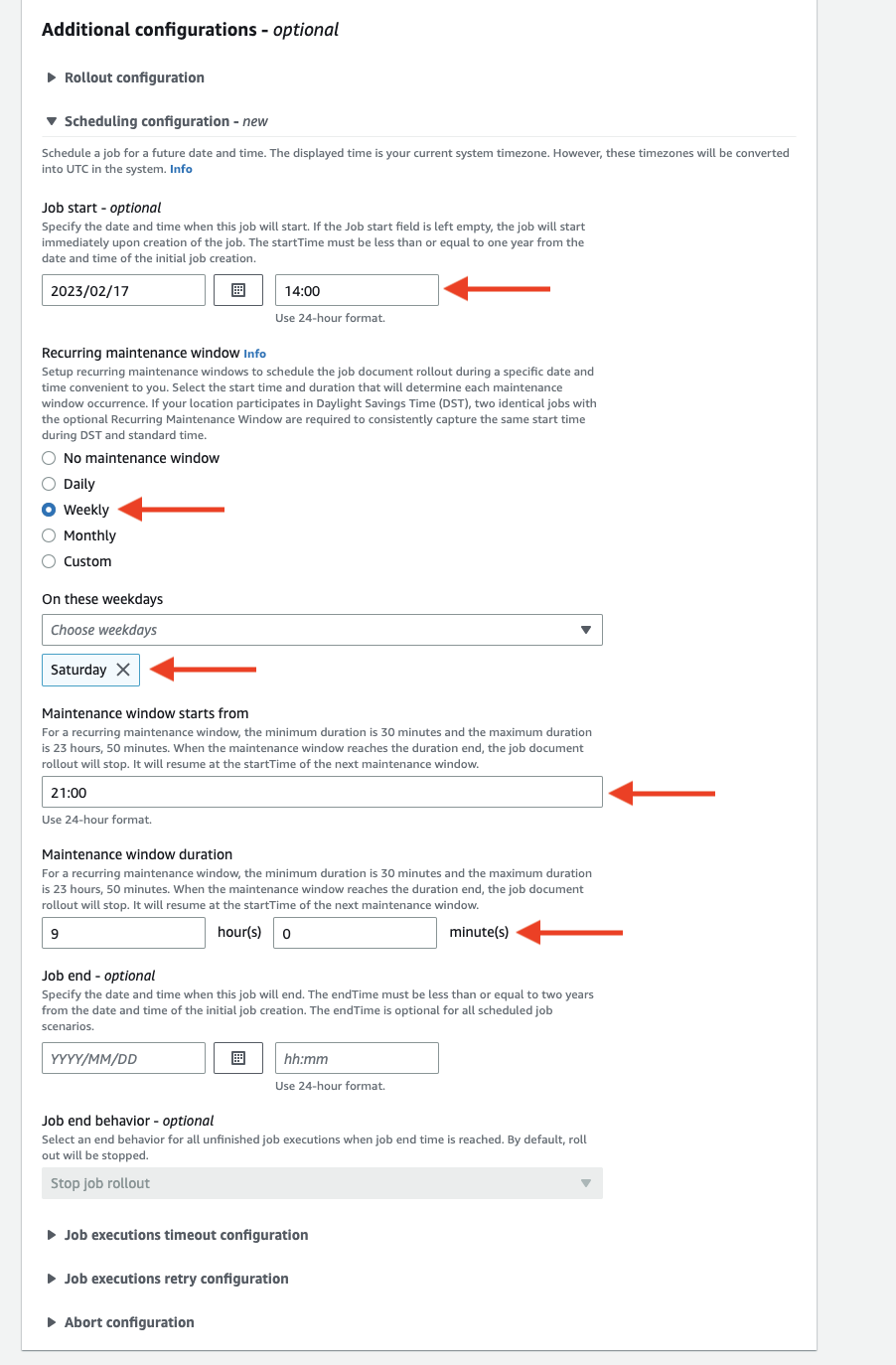 ジョブ開始日は今日の日付で1時間後に設定されています。繰り返しメンテナンスウィンドウは週単位で土曜日に設定されています。メンテナンス開始時刻は21:00で、期間は9時間0分です。