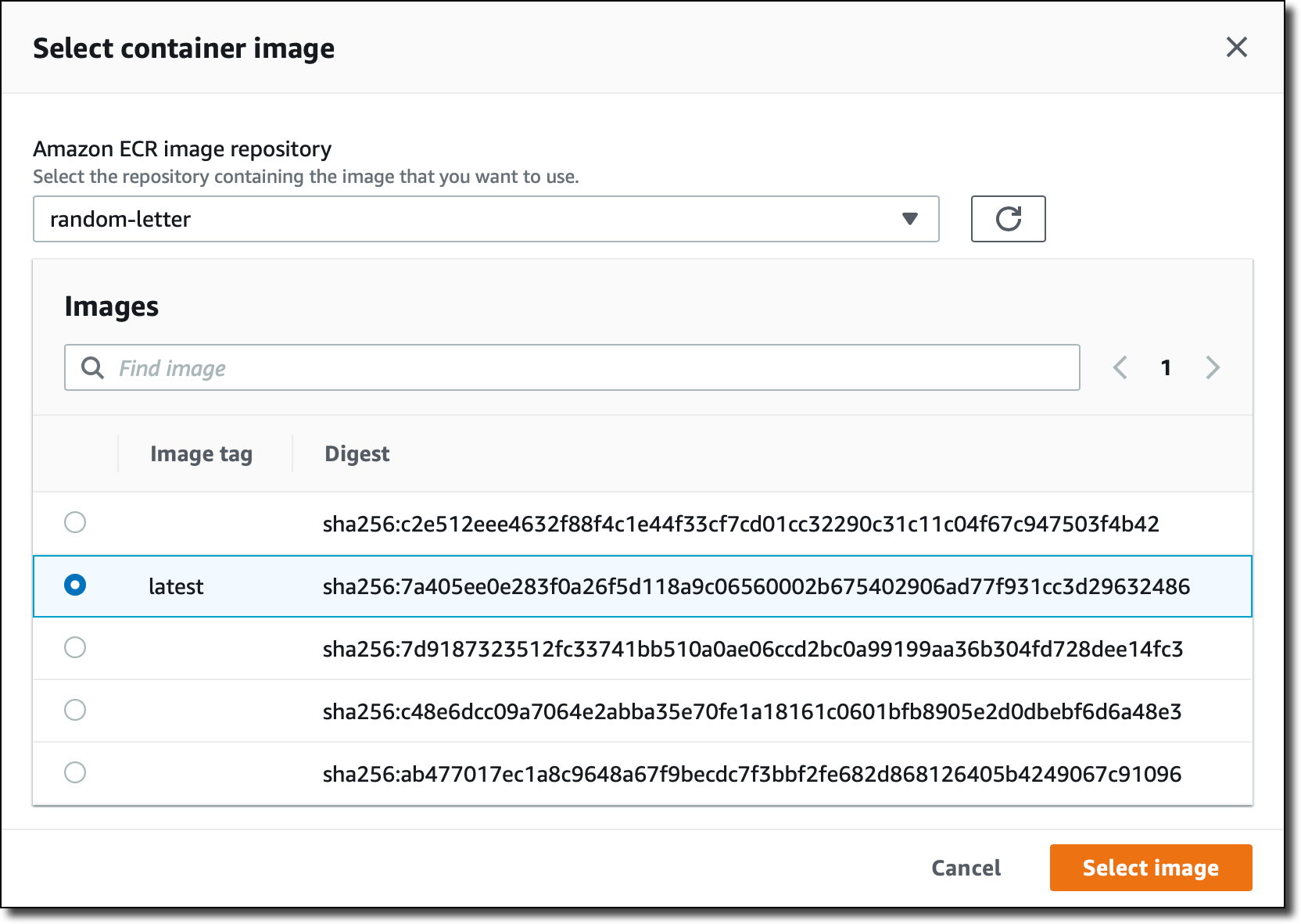 Скриншот консоли AWS: выбор образа контейнера
