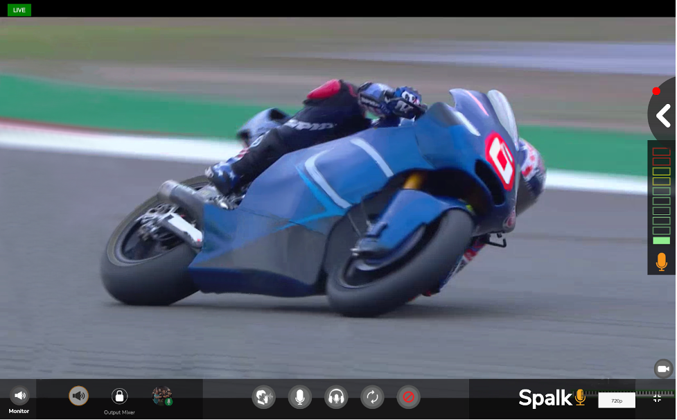 Virtual Commentator Studio (FullScreen)